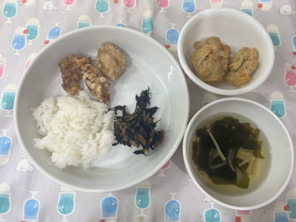10/20 鶏肉の唐揚げ コーンフレーククッキー