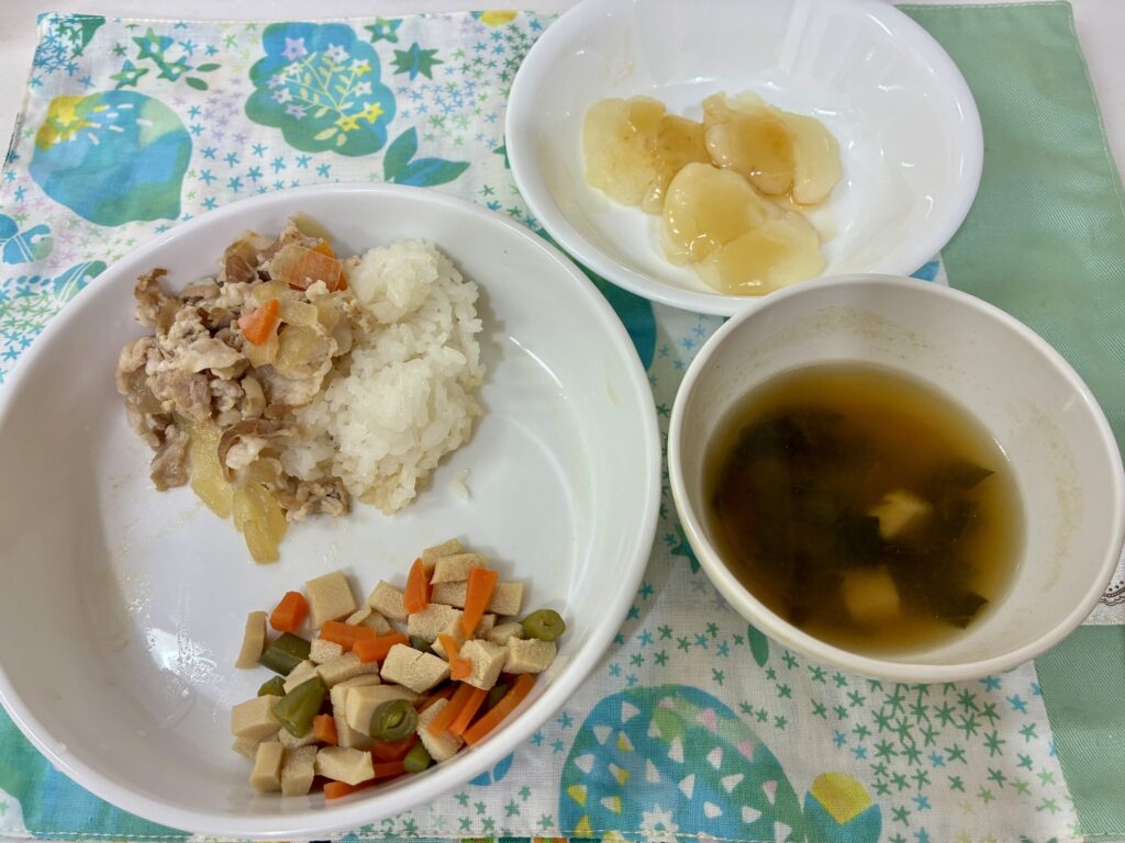 10/9 豚丼 じゃがもち